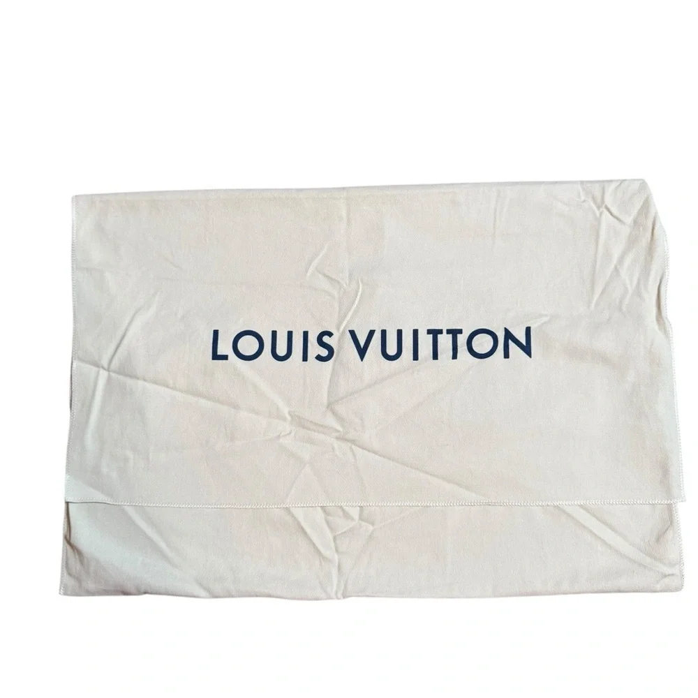 Louis Vuitton| Large Envelope Style Cream Dust Bag